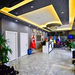 Loca Suit Life Airport Hotel