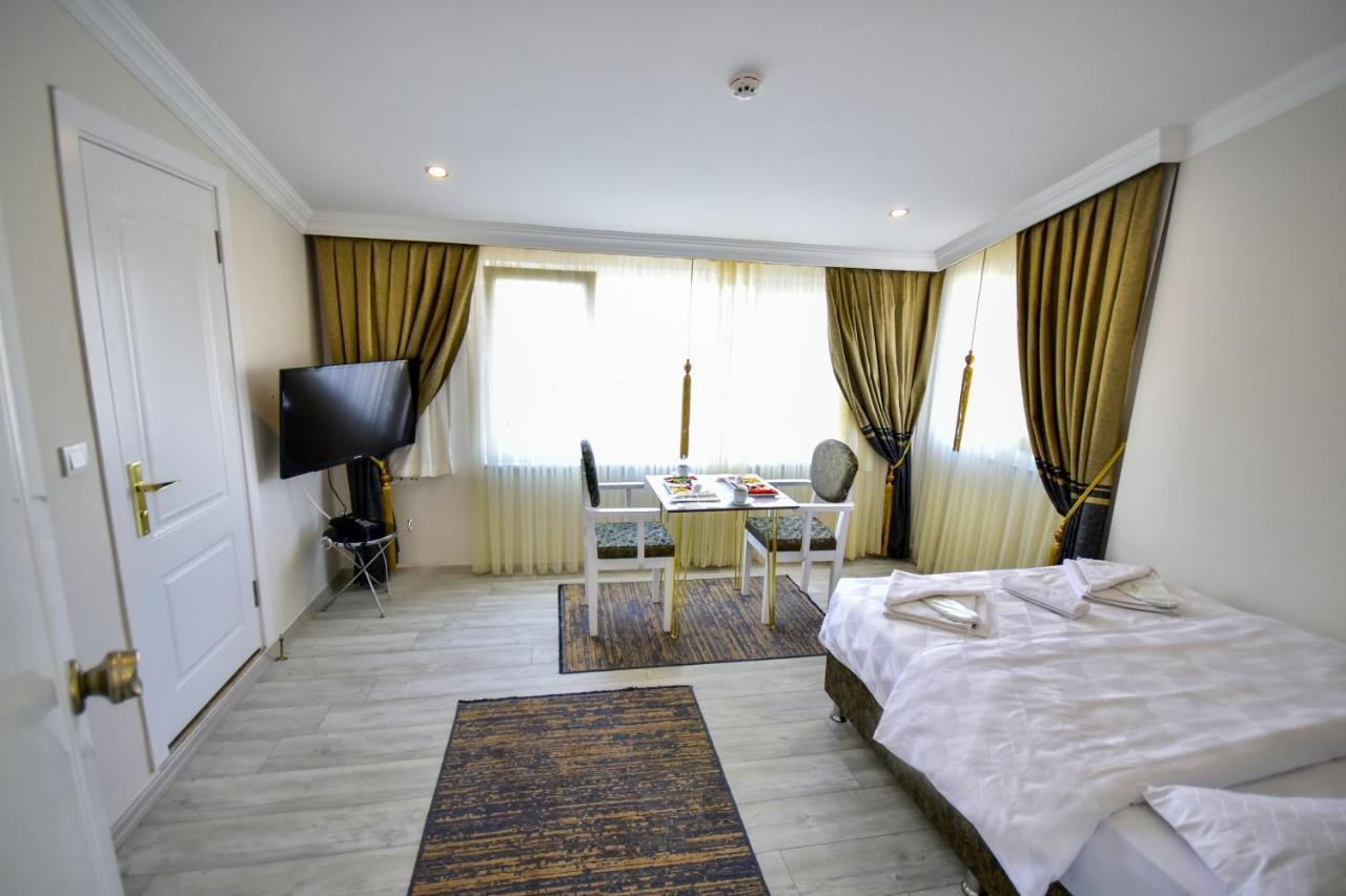 Loca Life Airport Otel 3*